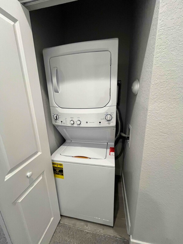 Building Photo - 3107 Duke Rd