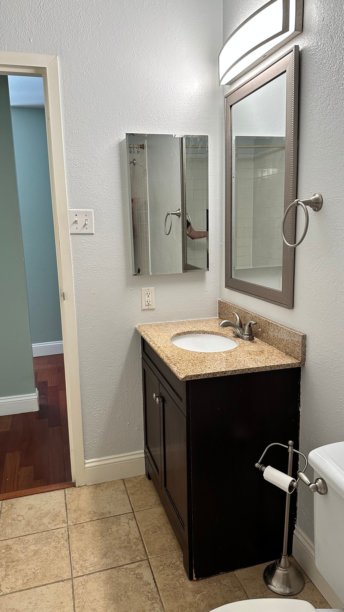 Granite counter - 460 S Marion Pky