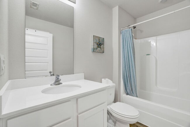 Building Photo - 535 Mary Lou Way