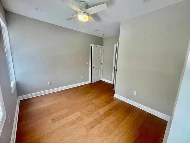 Building Photo - 4 bed 3.5 Bath- Sewickley