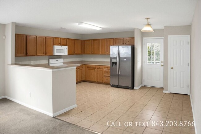 Building Photo - 4015 Broken Arrow Dr