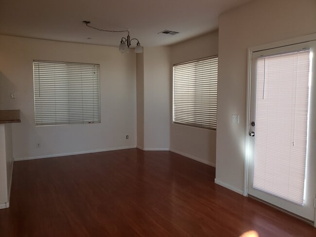 Building Photo - 8904 Nautilus Vista Ct