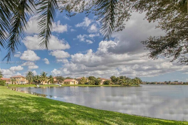 Building Photo - 14049 SW 51st Ln