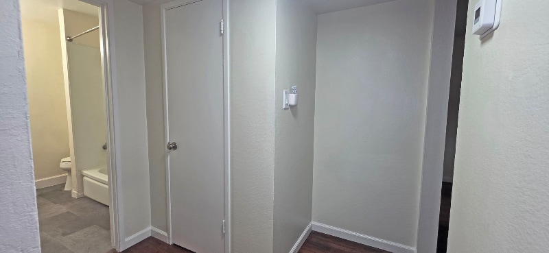 Building Photo - 1930 Hemlock St