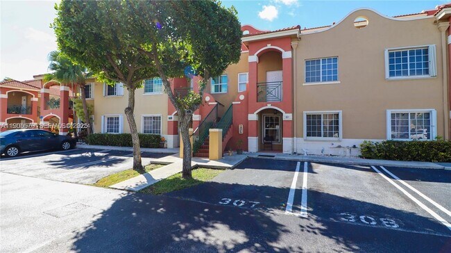 Building Photo - 15330 SW 134th Pl