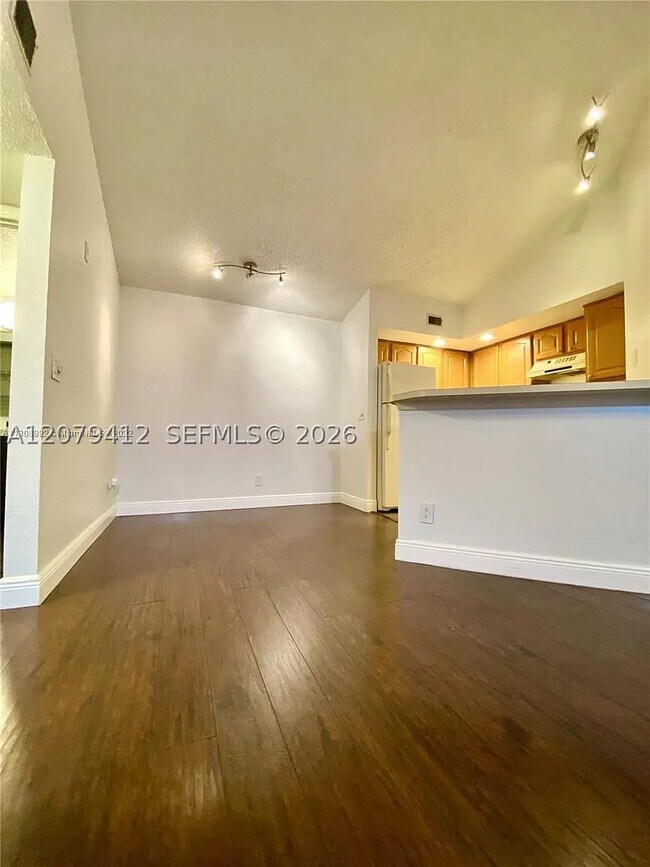 Building Photo - 13090 Vista Isles Dr