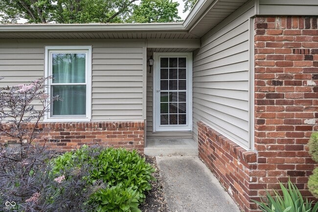 Building Photo - 124 Carlin Dr