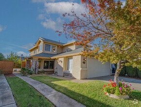 Building Photo - Come see this Amazing Home!