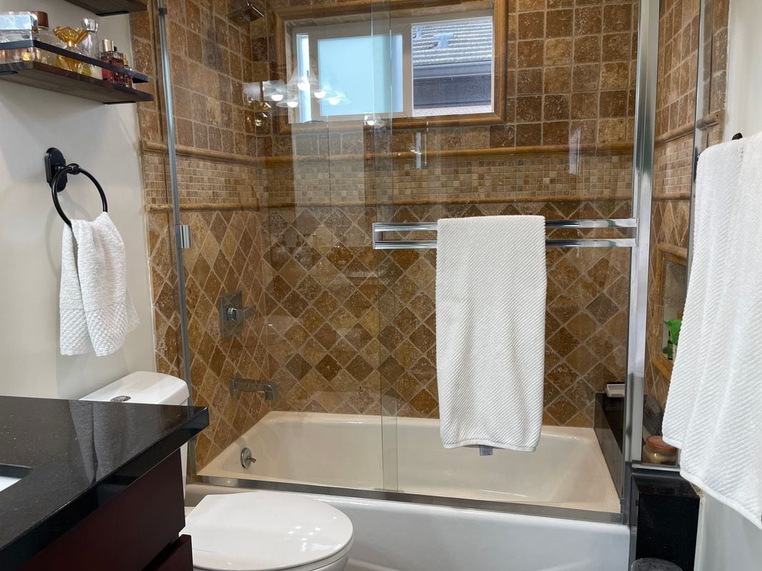 Building Photo - 6518 Walker Ave