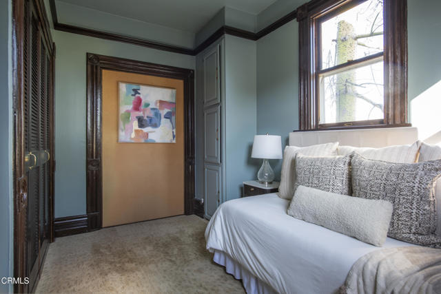 Building Photo - 851 Lyndon St