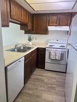 Building Photo - 8257 W Santa Cruz Blvd