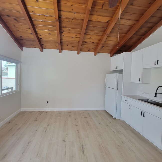 So spacious and airy with high ceilings! - 7237 Citronell Ave