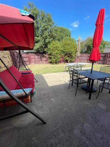 Building Photo - 490 Clear Creek Ln