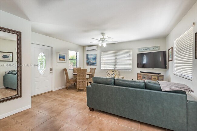 Building Photo - 26 NE 3rd St