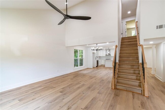 Building Photo - 2601 Garland Way