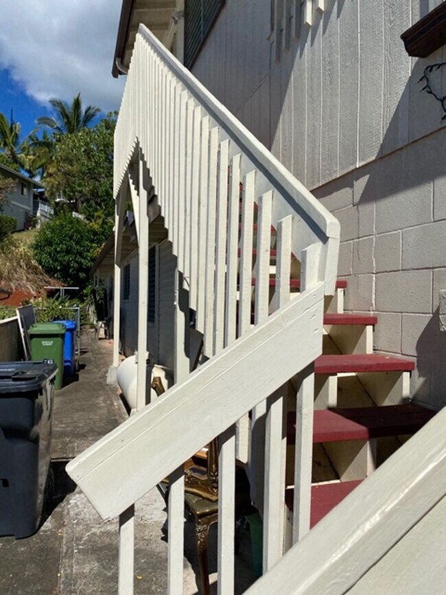 Building Photo - 1 BEDROOM, 1BATH UNIT UTILITIES INCLUDED-PEARLCITY