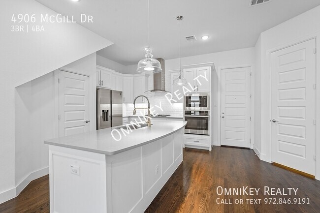 Building Photo - 4906 McGill Dr.