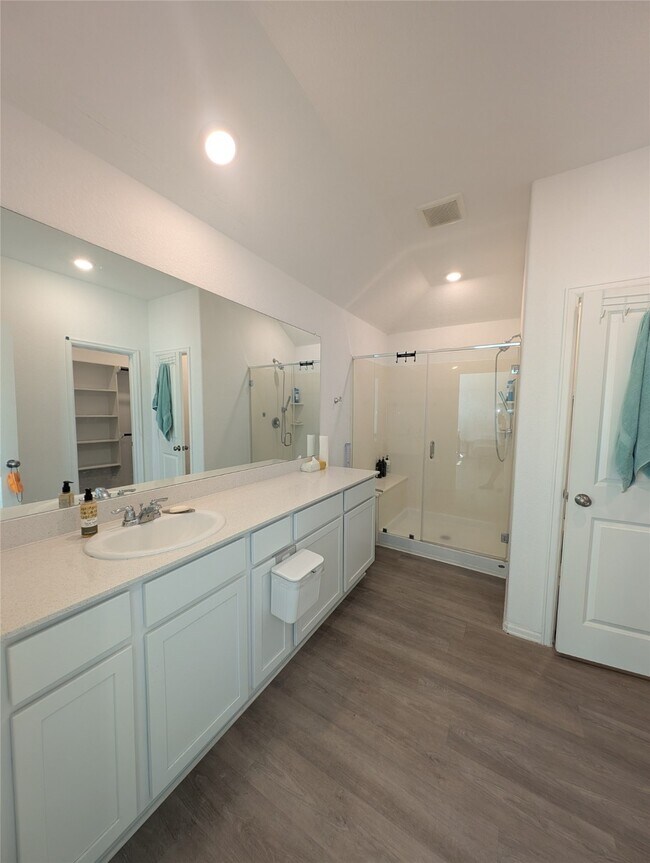 Building Photo - 9918 Highland Harvest Dr