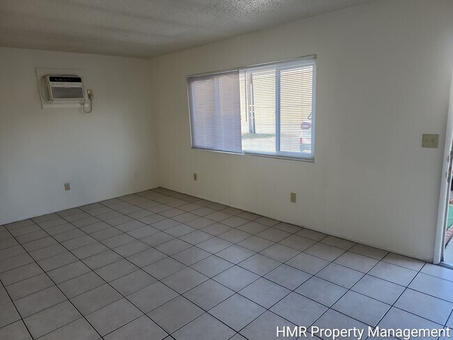 Building Photo - 1564 W Ramona Dr