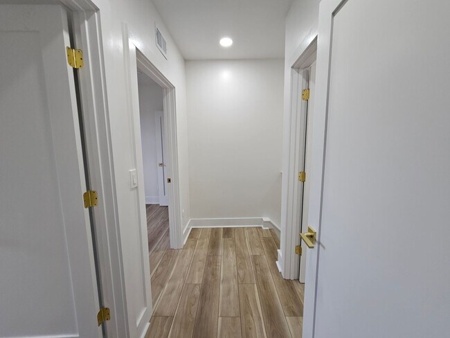 Building Photo - Amazing 3 bedroom 2.5 bath House for Rent ...