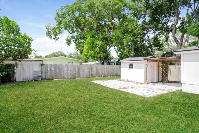 Building Photo - 174 Phoenetia Dr
