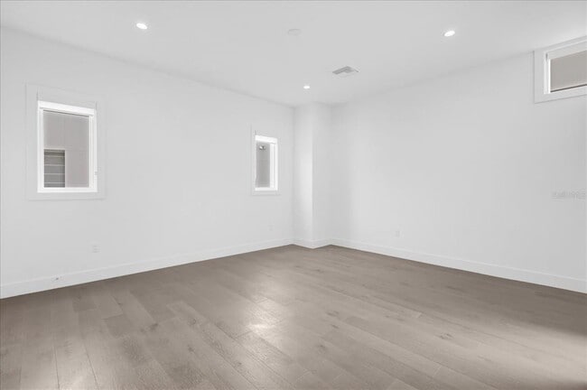 Building Photo - 1776 Mondrian Cir