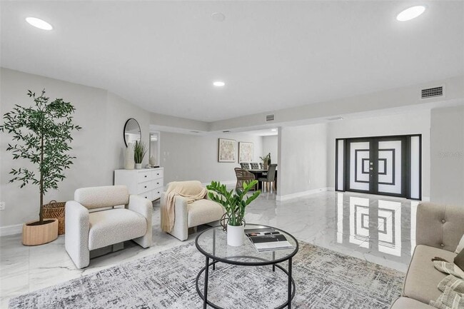 Building Photo - 4520 Pine Hollow Dr