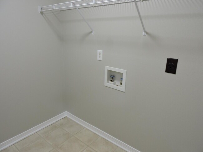 Building Photo - 4738 Connor Dr
