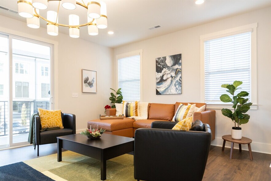 Building Photo - 1122 N Alexander St