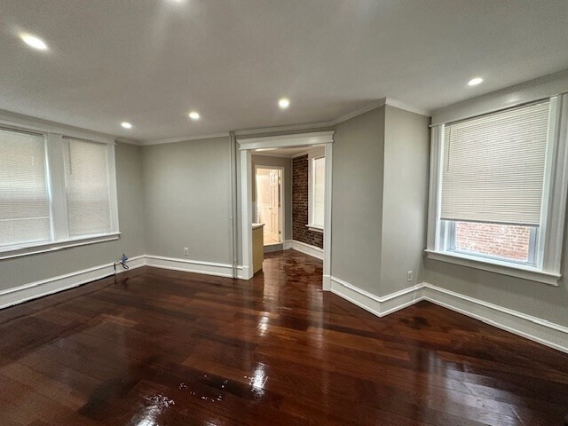 Building Photo - 5 Braemore Rd