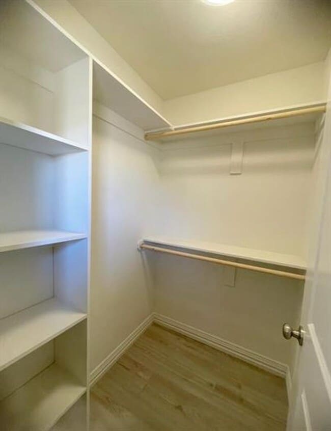 Building Photo - Cozy 2 bed, 2 bath Duplex - Silo School District