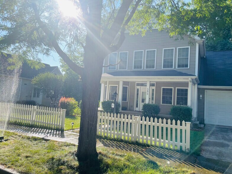 Building Photo - 5670 Honey Locust Dr