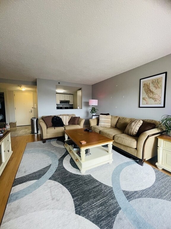 Building Photo - 15 N Beacon St