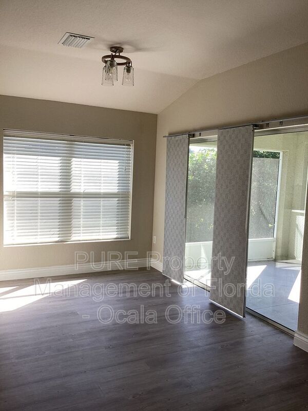 Building Photo - 5600 SW 44th Rd