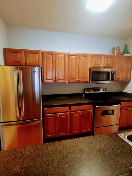 Building Photo - 104 Clubhouse Ln