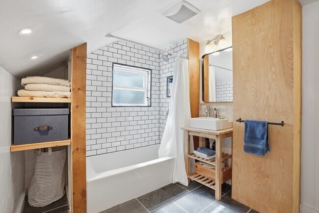 Building Photo - 1 North St