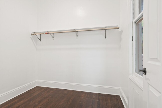 Building Photo - 56 Highwood Terrace
