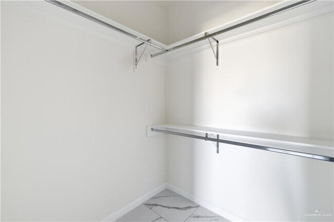 Building Photo - 23 N Abesam Ave