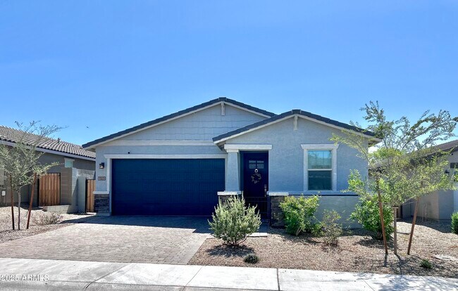 Building Photo - 1325 S 223rd Dr
