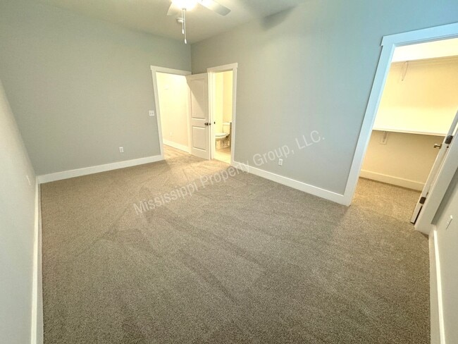 Building Photo - 3BD/3BA FOR RENT IN THE RESERVE