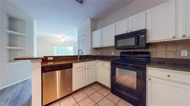 Building Photo - 4207 S Dale Mabry Hwy