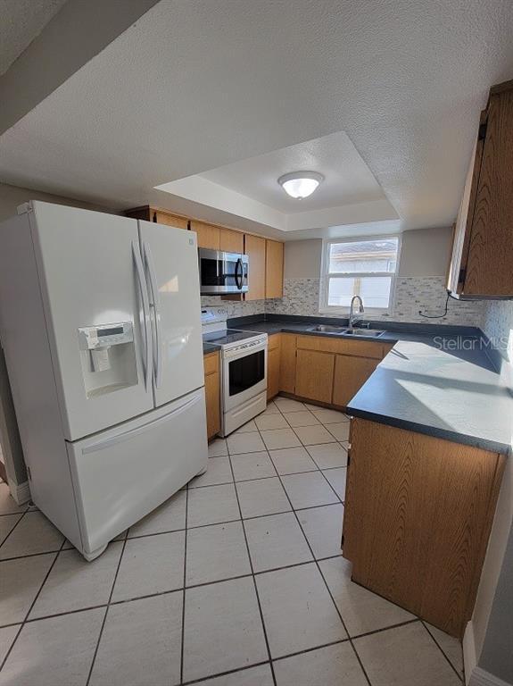 Building Photo - 6935 Alta Vista St