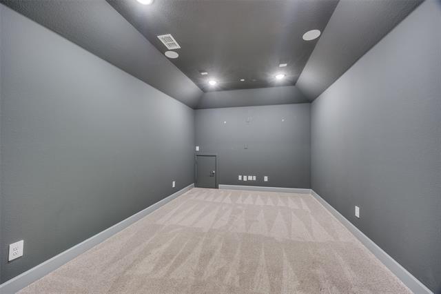 Building Photo - 2100 Creekbluff Ct