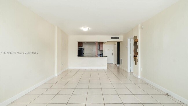 Building Photo - 2175 NE 170th St