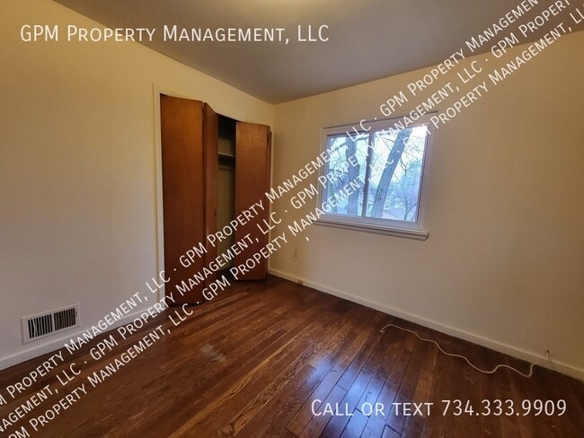 Building Photo - 32009 Ottawa St