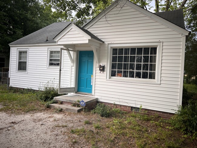 Primary Photo - 1405 Catalpa St
