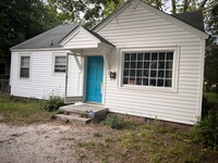 Building Photo - 1405 Catalpa St