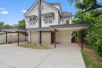 Building Photo - 1208 W Oltorf St