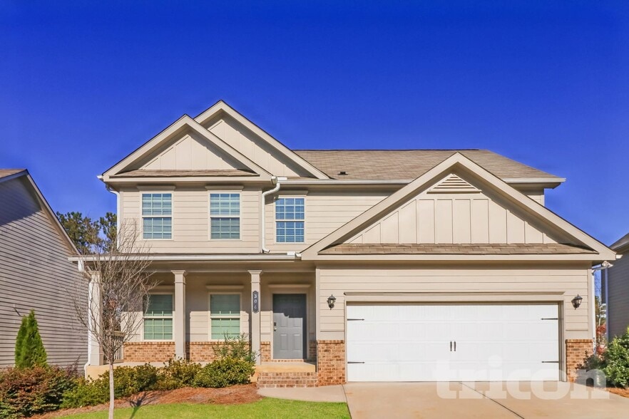 Primary Photo - 304 Oxbow St