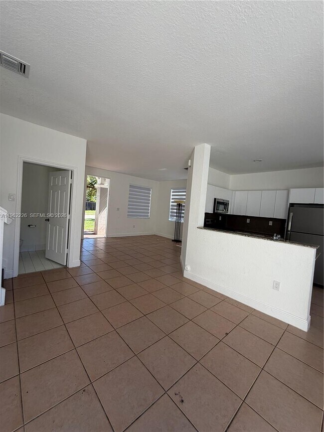 Building Photo - 24532 SW 110th Ave